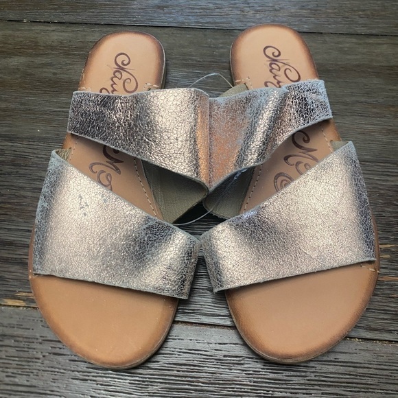 NAUGHTY MONKEY Womens Leather Sparkly Metallic Rose Gold Slide Sandals Size 5 - Picture 2 of 5